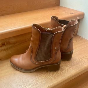 ✨PIKOLINOS LEATHER ANKLE BOOTS SIZE 40✨